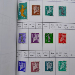 Lot de timbres d'Irlande 1922-1997 oblitérés en 2 carnets à choix.