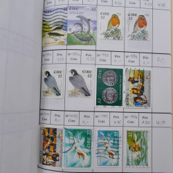 Lot de timbres d'Irlande 1922-1997 oblitérés en 2 carnets à choix.