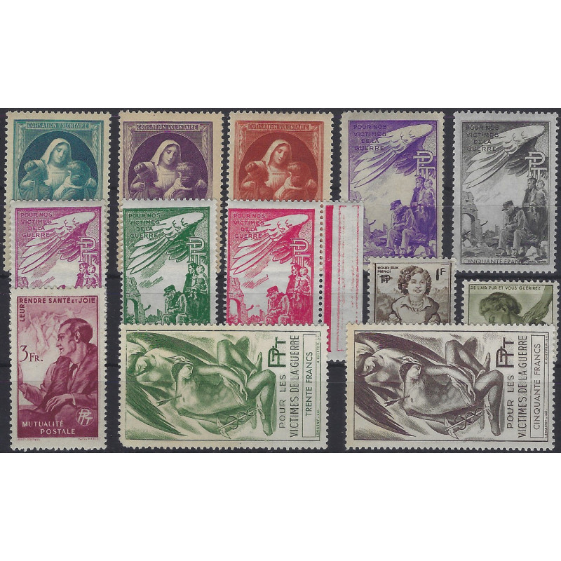Timbres de bienfaisance PTT 1940-1943 sélection de 13 valeurs neufs.