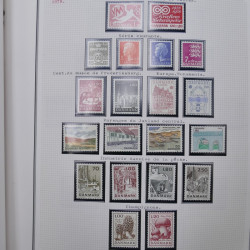 Collection massive timbres d'Europe neufs et oblitérés en un album.