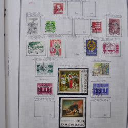 Collection massive timbres d'Europe neufs et oblitérés en un album.