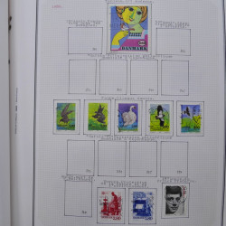 Collection massive timbres d'Europe neufs et oblitérés en un album.