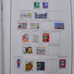 Collection massive timbres d'Europe neufs et oblitérés en un album.