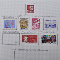 Collection massive timbres d'Europe neufs et oblitérés en un album.