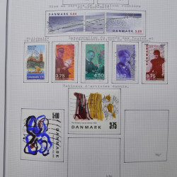 Collection massive timbres d'Europe neufs et oblitérés en un album.