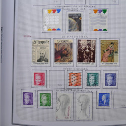 Collection massive timbres d'Europe neufs et oblitérés en un album.