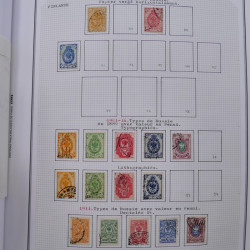 Collection massive timbres d'Europe neufs et oblitérés en un album.