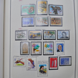 Collection massive timbres d'Europe neufs et oblitérés en un album.