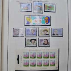 Collection massive timbres d'Europe neufs et oblitérés en un album.