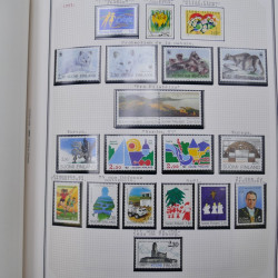 Collection massive timbres d'Europe neufs et oblitérés en un album.