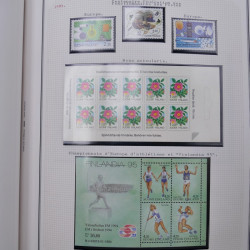 Collection massive timbres d'Europe neufs et oblitérés en un album.