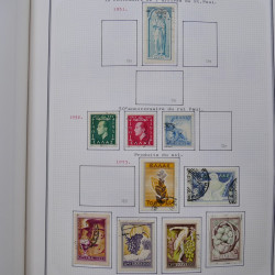 Collection massive timbres d'Europe neufs et oblitérés en un album.