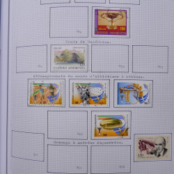 Collection massive timbres d'Europe neufs et oblitérés en un album.