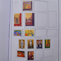 Collection massive timbres d'Europe neufs et oblitérés en un album.