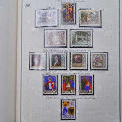 Collection massive timbres d'Europe neufs et oblitérés en un album.