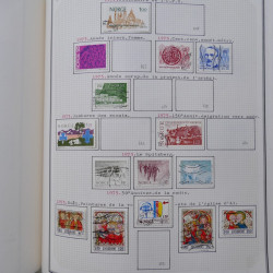 Collection massive timbres d'Europe neufs et oblitérés en un album.