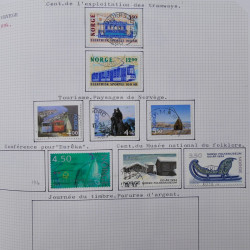 Collection massive timbres d'Europe neufs et oblitérés en un album.