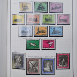 Collection massive timbres d'Europe neufs et oblitérés en un album.