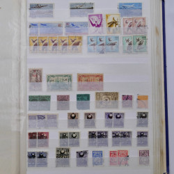 Lot de timbres de Turquie, Yougoslavie oblitérés en un album