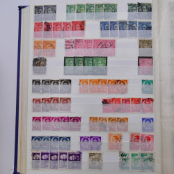 Lot de timbres de Turquie, Yougoslavie oblitérés en un album