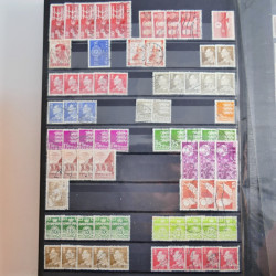 Lot de timbres de Danemark oblitérés en un album.