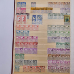 Lot de timbres de Tunisie oblitérés en un album.