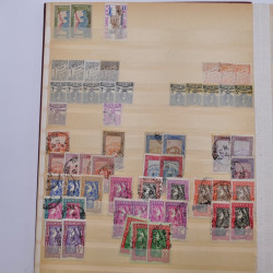 Lot de timbres de Tunisie oblitérés en un album.