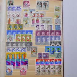 Lot de timbres de Tunisie oblitérés en un album.