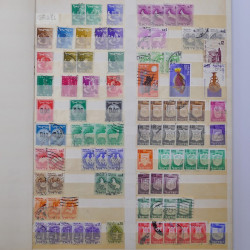 Lot de timbres d'Israël oblitérés en un album.