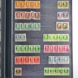 Lot de timbres d'Allemagne neufs et oblitérés en huit albums.