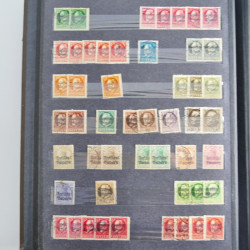 Lot de timbres d'Allemagne neufs et oblitérés en huit albums.