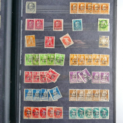 Lot de timbres d'Allemagne neufs et oblitérés en huit albums.