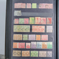 Lot de timbres d'Allemagne neufs et oblitérés en huit albums.