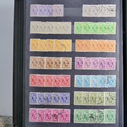 Lot de timbres d'Allemagne neufs et oblitérés en huit albums.