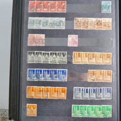 Lot de timbres d'Allemagne neufs et oblitérés en huit albums.