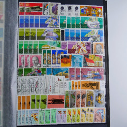 Lot de timbres d'Allemagne neufs et oblitérés en huit albums.