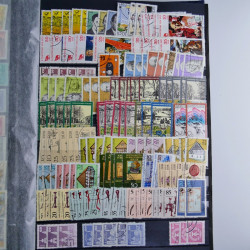 Lot de timbres d'Allemagne neufs et oblitérés en huit albums.