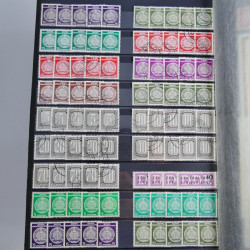 Lot de timbres d'Allemagne neufs et oblitérés en huit albums.