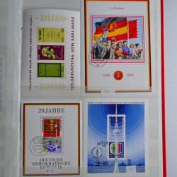 Lot de timbres d'Allemagne neufs et oblitérés en huit albums.