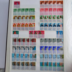 Lot de timbres d'Allemagne neufs et oblitérés en huit albums.