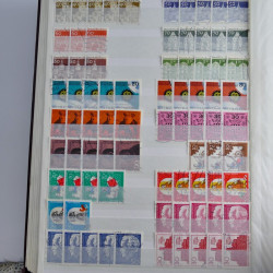 Lot de timbres d'Allemagne neufs et oblitérés en huit albums.