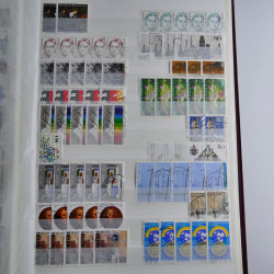 Lot de timbres d'Allemagne neufs et oblitérés en huit albums.