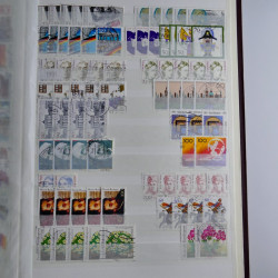 Lot de timbres d'Allemagne neufs et oblitérés en huit albums.