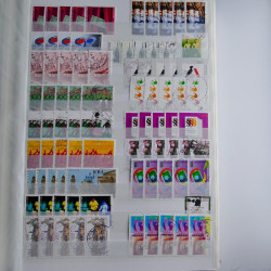 Lot de timbres d'Allemagne neufs et oblitérés en huit albums.