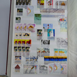 Lot de timbres d'Allemagne neufs et oblitérés en huit albums.