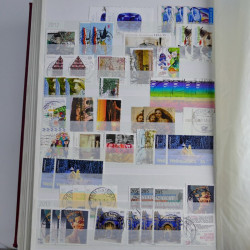 Lot de timbres d'Allemagne neufs et oblitérés en huit albums.