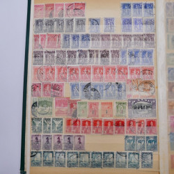 Lot de timbres de Grèce oblitérés en un album.