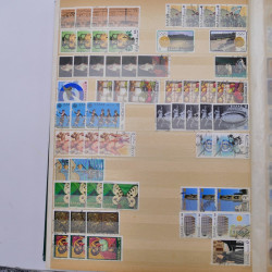 Lot de timbres de Grèce oblitérés en un album.