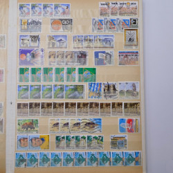 Lot de timbres de Grèce oblitérés en un album.