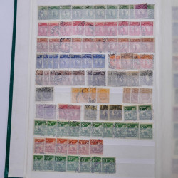 Lot de timbres de Suède oblitérés en un album.